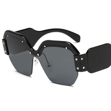 Load image into Gallery viewer, Fashion Design Sunglasses